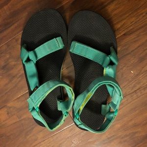 Teal tevas